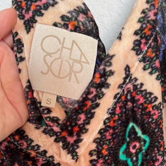 Chaser Velvet Paisley Maxi Sun Dress Size Small Halter Back Sleeveless EUC Tan - Picture 3 of 7